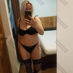 anita08, 45 éves mélytorkos szexpartner