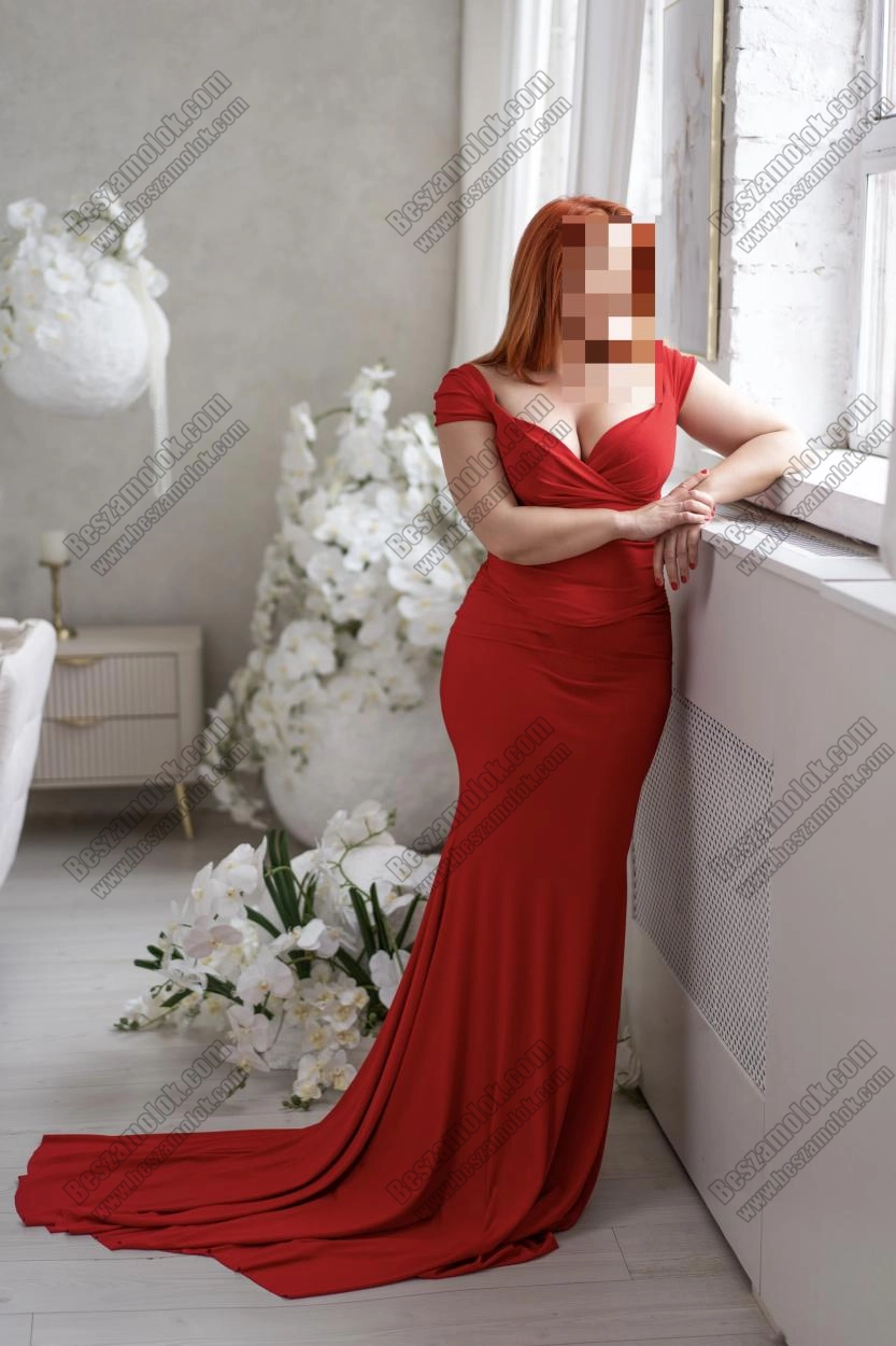 Bella - +36 30 451 4369 - melytorkos francia foto