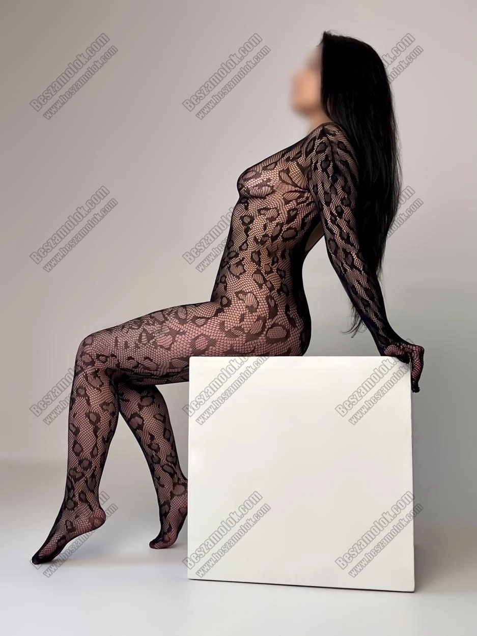 Zoé melytorkos francia profil kepes profil - melytorkosfrancia.hu Zoé - +36 30 662 7641 - melytorkos francia foto