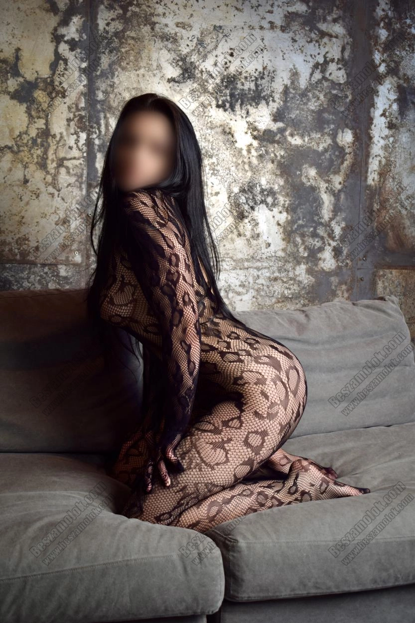 Zoé melytorkos francia profil kepes profil - melytorkosfrancia.hu Zoé - +36 30 662 7641 - melytorkos francia foto