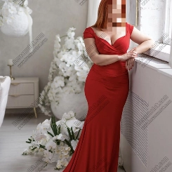 Bella, 39 éves mélytorkos szexpartner